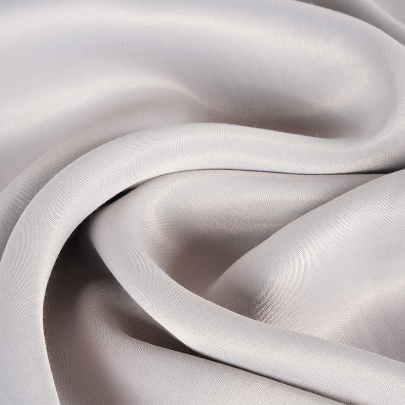 Plain Lining vs. Twill Lining: How Lining Choices Are Impacting the Quality of Your Garment